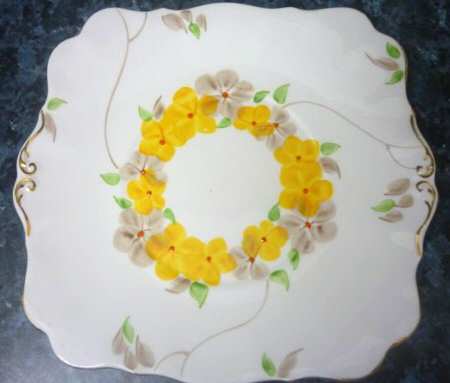 319 Square Handled Cake Plate