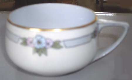 R2117 Flat Cup
