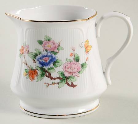 Papillon Creamer by Ranmaru
