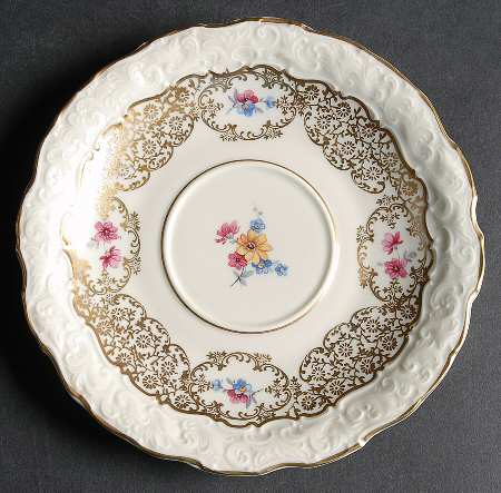 1652 Saucer