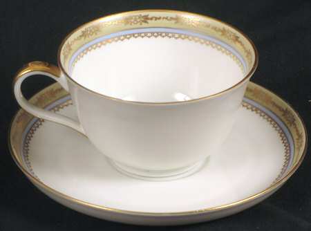 R2123 Flat Cup & Saucer Set