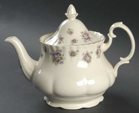 Sweet Violets (Cream Body) Teapot & Lid