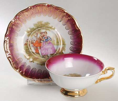 RUW26 Footed Cup & Saucer Set