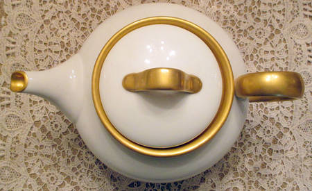 ROB428 Teapot & Lid