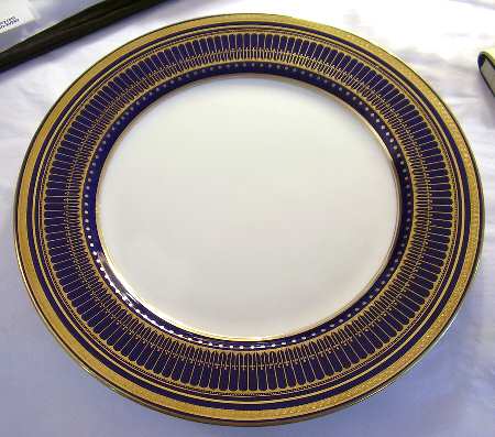 E4952 (Cobalt Blue Rim) by Royal Doulton