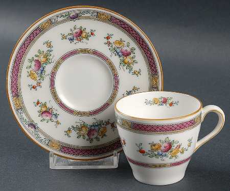 H1429 by Royal Doulton