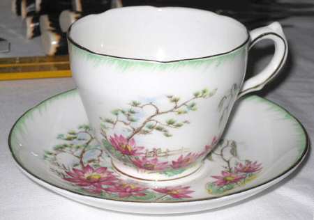 606 Footed Cup & Saucer Set