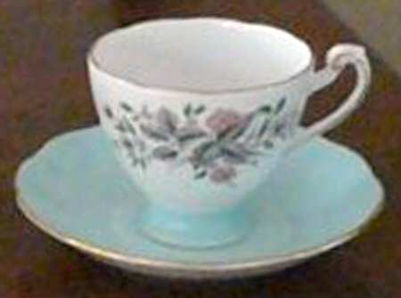 R1130 Footed Cup & Saucer Set