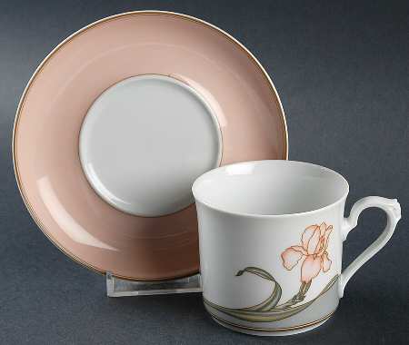 Solitaire Flat Cup & Saucer Set