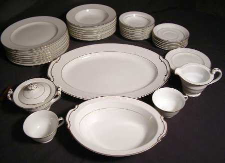 RO75 White 14" Oval Serving Platter