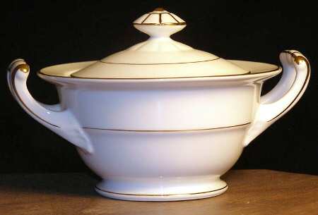 RO75 White Sugar Bowl & Lid