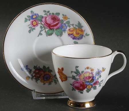 2101k Footed Cup & Saucer Set
