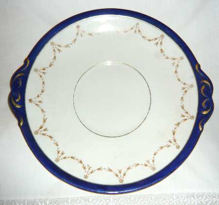 REE4 Handled Cake Plate