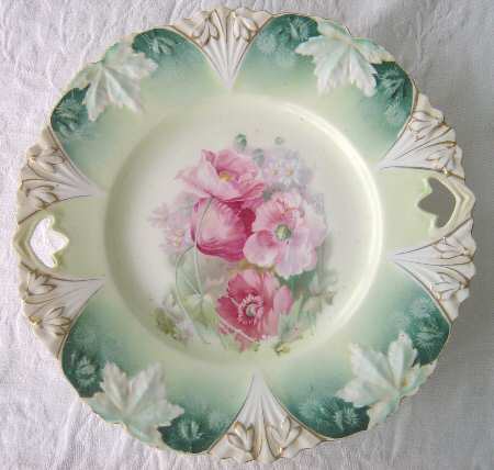RPU37 Handled Cake Plate