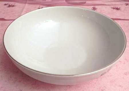 R2163 9" Round Vegetable Bowl