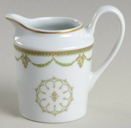 Titanic (Newer 2010) Creamer