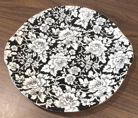 Peony Smooth Handled Cake Plate