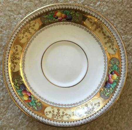 Kingston Saucer