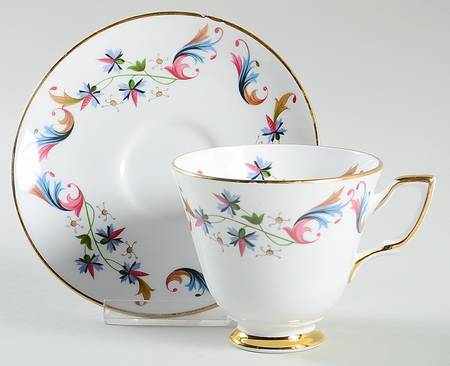 Raphoe Footed Cup & Saucer Set