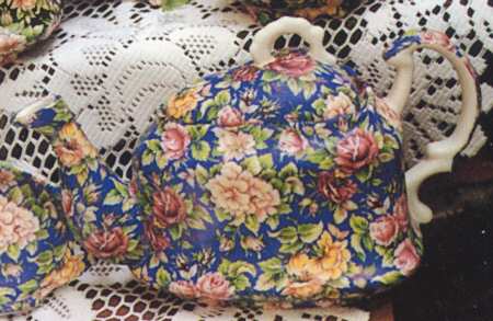 Victorian Chintz Blue Teapot & Lid
