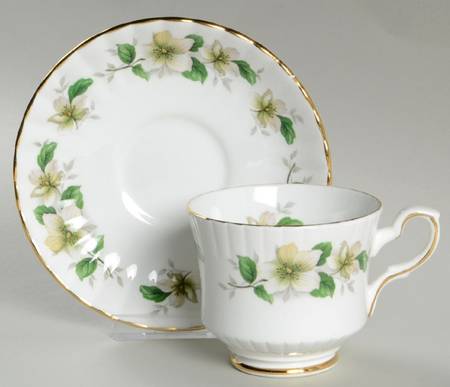 RST185 Footed Cup & Saucer Set