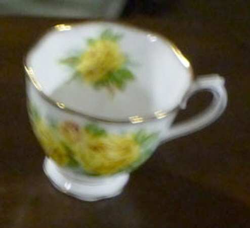 ROA247 Footed Cup