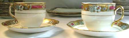 7671 Footed Cup & Saucer Set