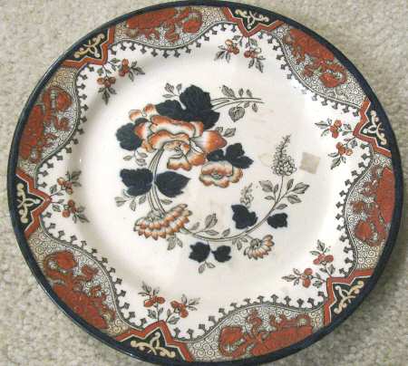 Alma (Smooth, Floral Center) by Royal Doulton