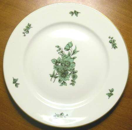622 (Aida) Dinner Plate