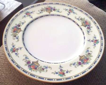 V6950 Dinner Plate