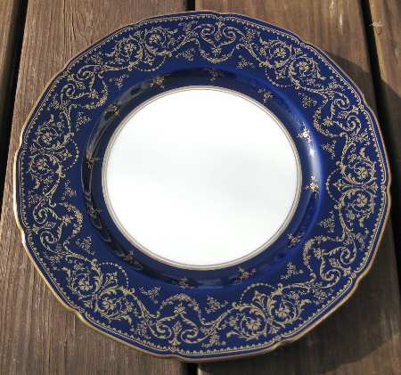 V1161 by Royal Doulton
