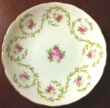 H9383 Saucer