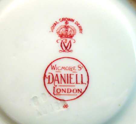 5749 Saucer