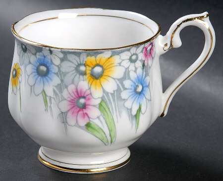 1724 Footed Cup