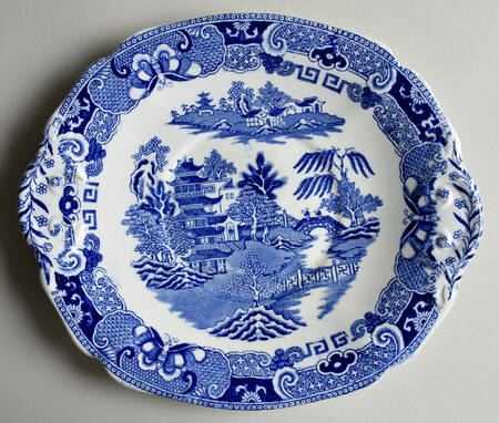 Willow Blue (No Birds, Diamond Stamp) Cake Plate