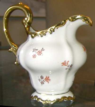 R2202 Creamer