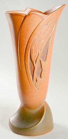 Silhouette Rust 12" Vase