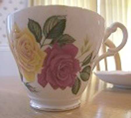 RAS10 Footed Cup