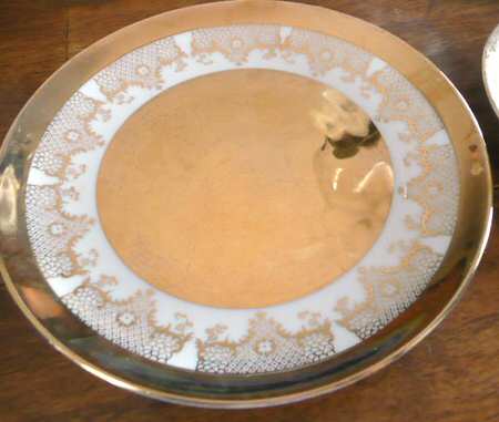 Golden Lace by Royal Crown (Japan)
