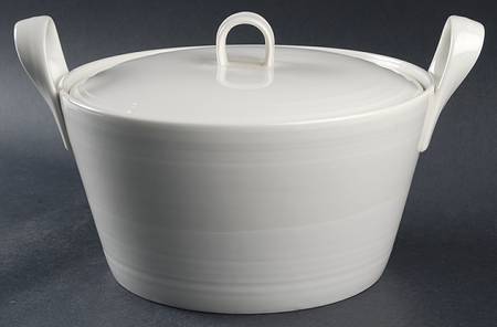 1815 2.5 Qt Round Covered Casserole