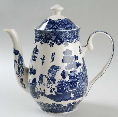 Blue Willow Coffee Pot & Lid
