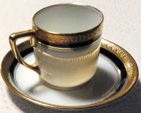 D2139 Flat Demitasse Cup & Saucer Set