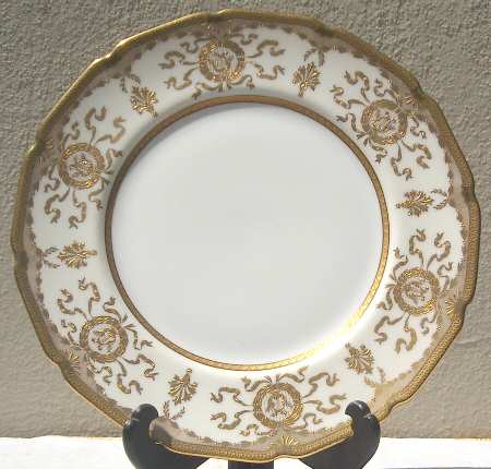 E8307 by Royal Doulton
