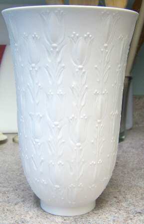Tulip 9" Vase