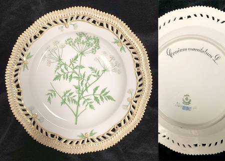 Flora Danica (1790 To 1960) 9" Pierced Luncheon Plate/Fruit Std-Conium maculat
