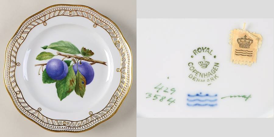 Flora Danica (1790 To 1960) Pierced Fruit Service Plate W/Smooth Edge-Plums