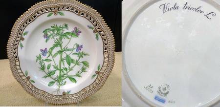 Flora Danica (1790 To 1960) 10" Pierced Dinner Plate/Fruit Std-Viola tricolor