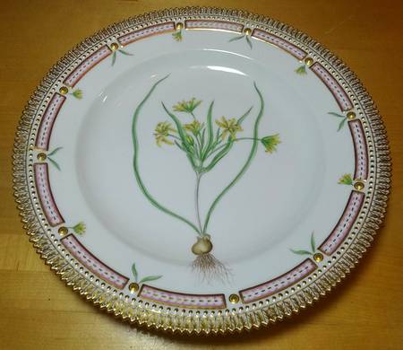 Flora Danica (1790 To 1960) Dinner Plate-Gagea arveniss Schult.