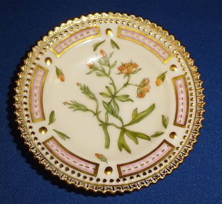 Flora Danica (1790 To 1960) Butter Pat