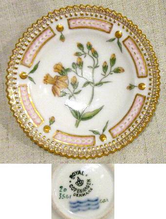 Flora Danica (1790 To 1960) Butter Pat